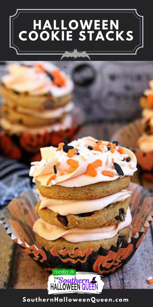 Halloween Cookie Stacks - Swirls of icing and cookie make these Halloween Cookie Stacks a quick and simple Halloween Treat! 