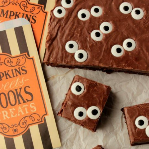 Spooky Eyeball Fudge Brownies