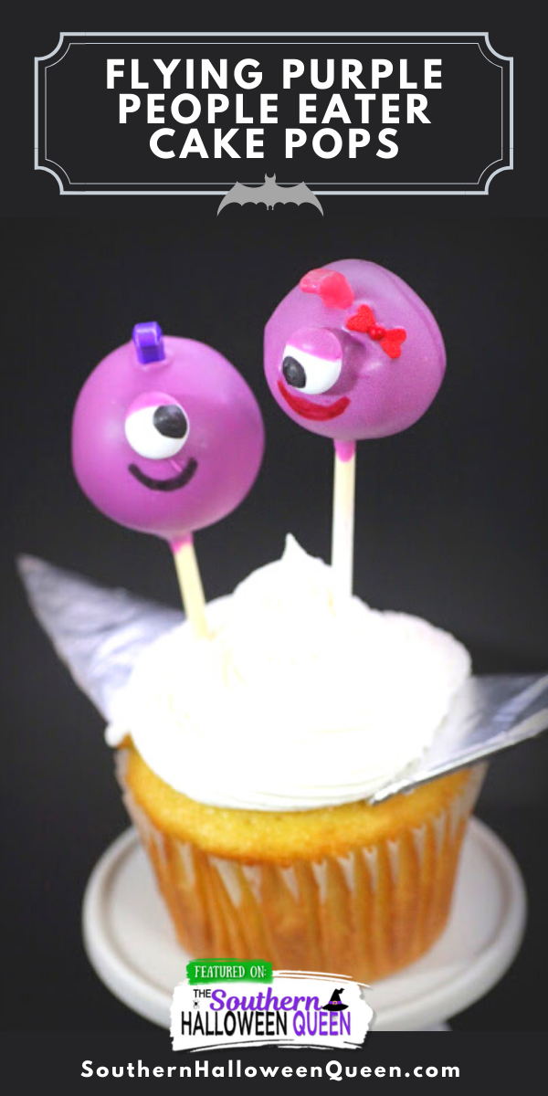 These cake pops look just like Flying Purple People Eaters Cake Pops! They're fun to make and even more fun to eat! via @southernhalloweenqueen