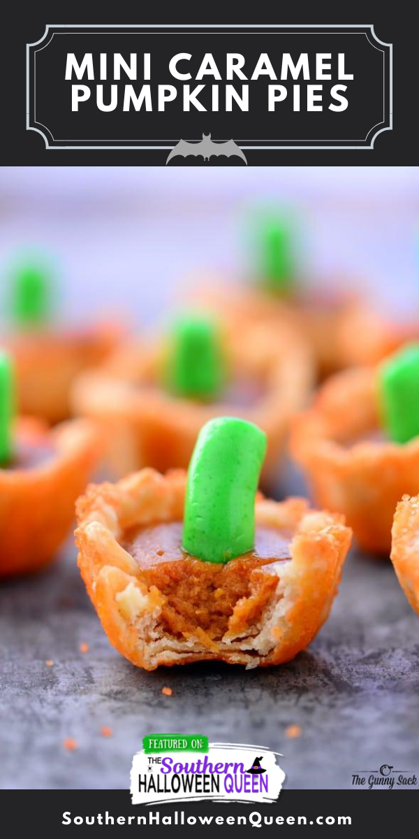 Pumpkin Pie Bites | These mini pumpkin pies look like mini pumpkins and are perfect for Halloween and Thanksgiving! via @southernhalloweenqueen