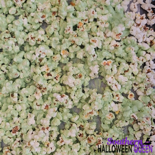 popcorn with green candy melts